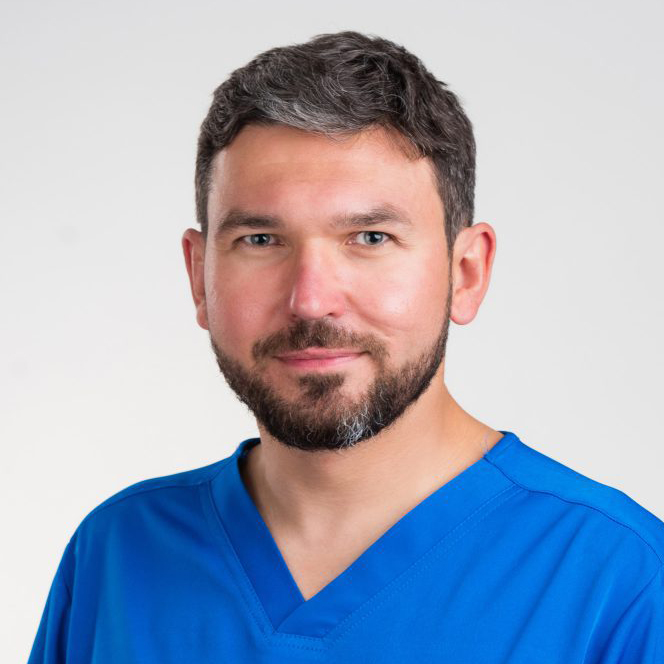 dr n. med. Przemysław Karoń